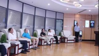 成都市电梯协会会长黄幼华一行莅临jn江南体育物联调研考察